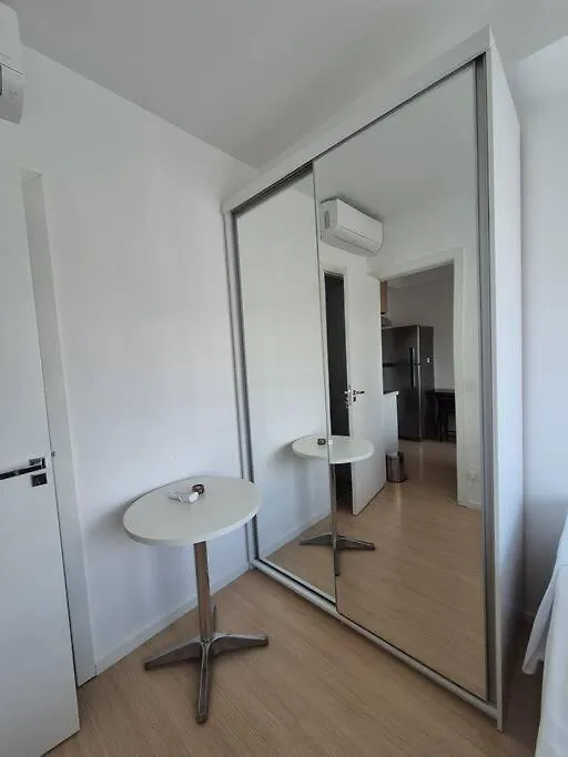 1 Dorm Suite -Itaim Bibi A 5 Min Av Faria Lima Und1903 Sao Paulo 0*,  Brazil