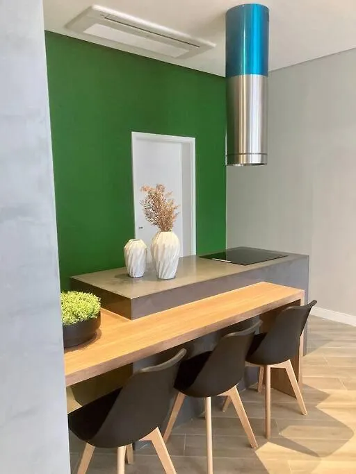 1 Dorm Suite -Itaim Bibi A 5 Min Av Faria Lima Und1903 Sao Paulo